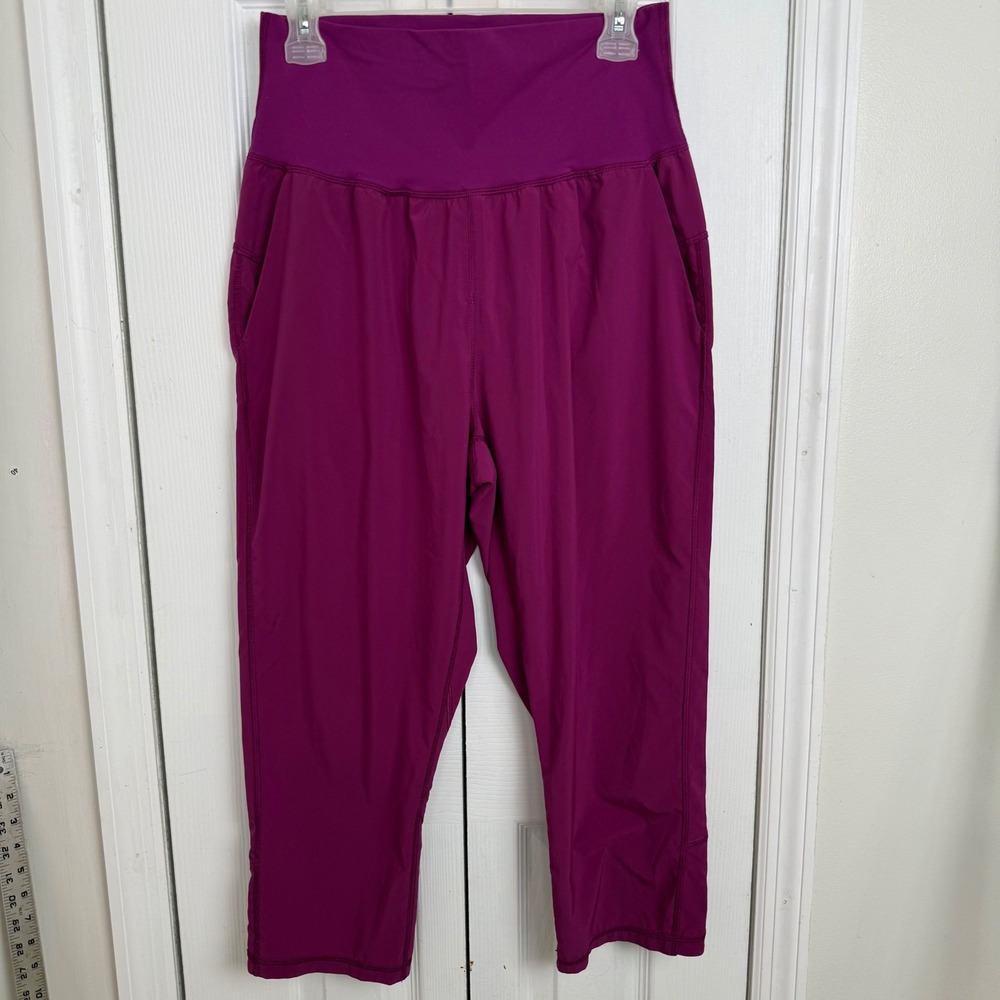 Lululemon Womens Size‎ 10 Purple High Rise Crop Capri Leggings Pockets Yoga